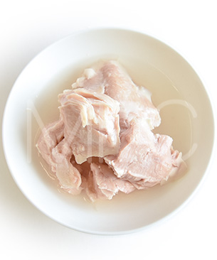 J & C 国産若鶏 ささみ角切り 80g J & C 国産若鶏 ささみ角切り 80g